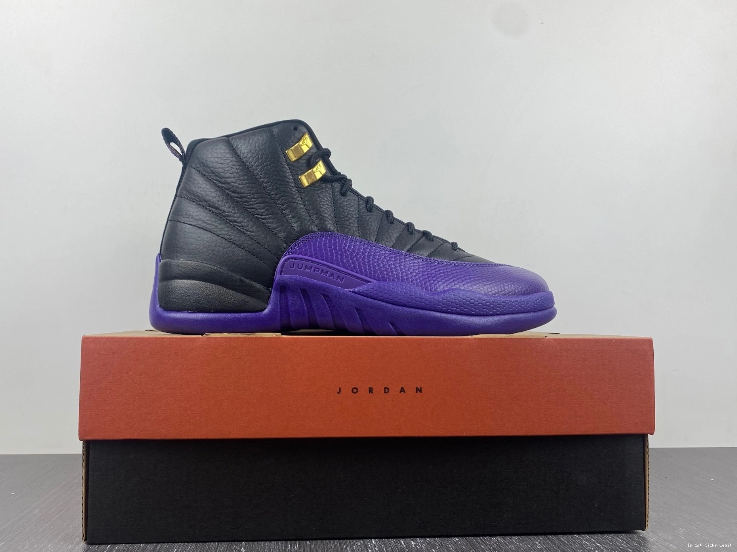 CT8013-057 Field 12 Purple Jordan Air 0409